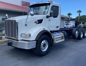 2025 Peterbilt 567