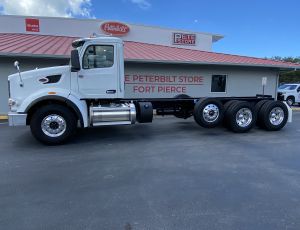 2025 Peterbilt 567