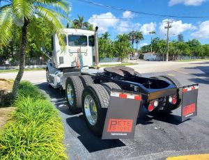 2020 Peterbilt 579