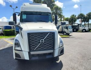 2022 Volvo VNL 860