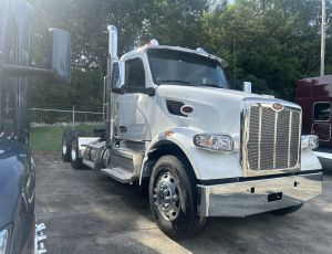 2025 Peterbilt 567