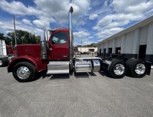 2025 Peterbilt 589