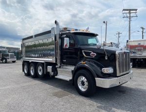 2025 Peterbilt 567