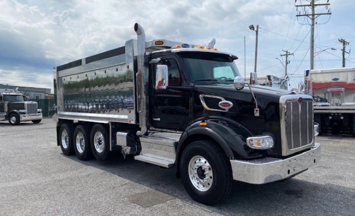 2025 Peterbilt 567