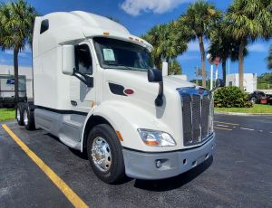 2022 Peterbilt 579