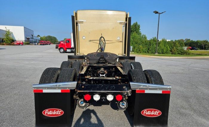 2019 Kenworth W900