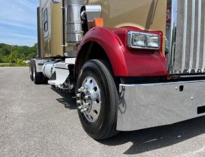 2019 Kenworth W900