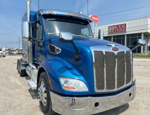 2021 Peterbilt 579