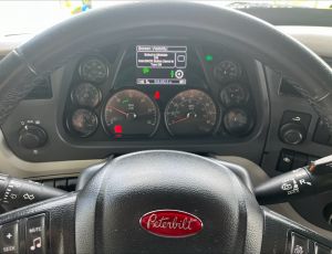 2019 Peterbilt 579