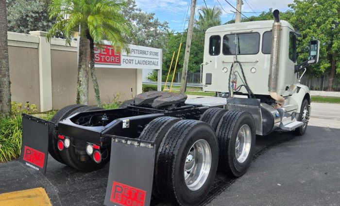 2020 Peterbilt 579