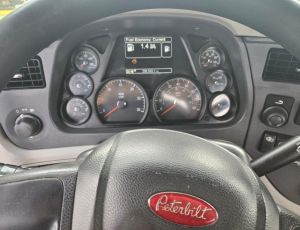 2020 Peterbilt 579