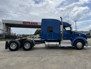 2020 Peterbilt 579