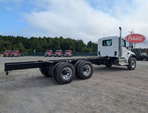 2025 Peterbilt 548