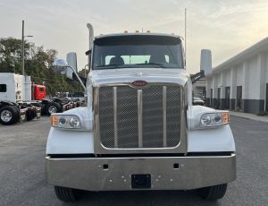 2021 Peterbilt 567