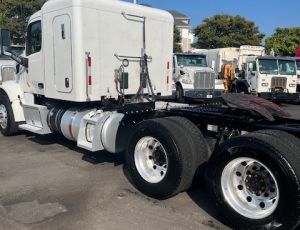 2022 Peterbilt 567