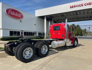 2025 Peterbilt 589