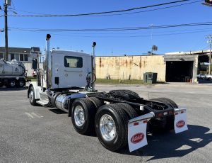 2025 Peterbilt 589