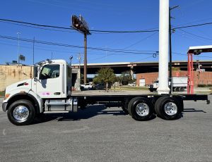 2025 Peterbilt 548